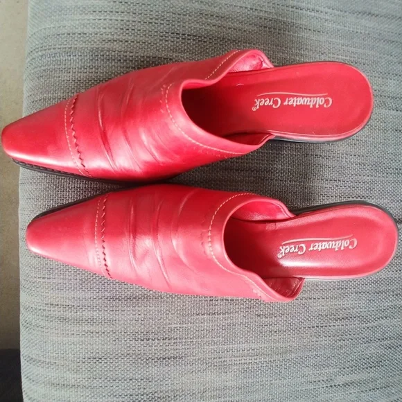 Coldwater Creek Red Leather Mules - Picture 3 of 7